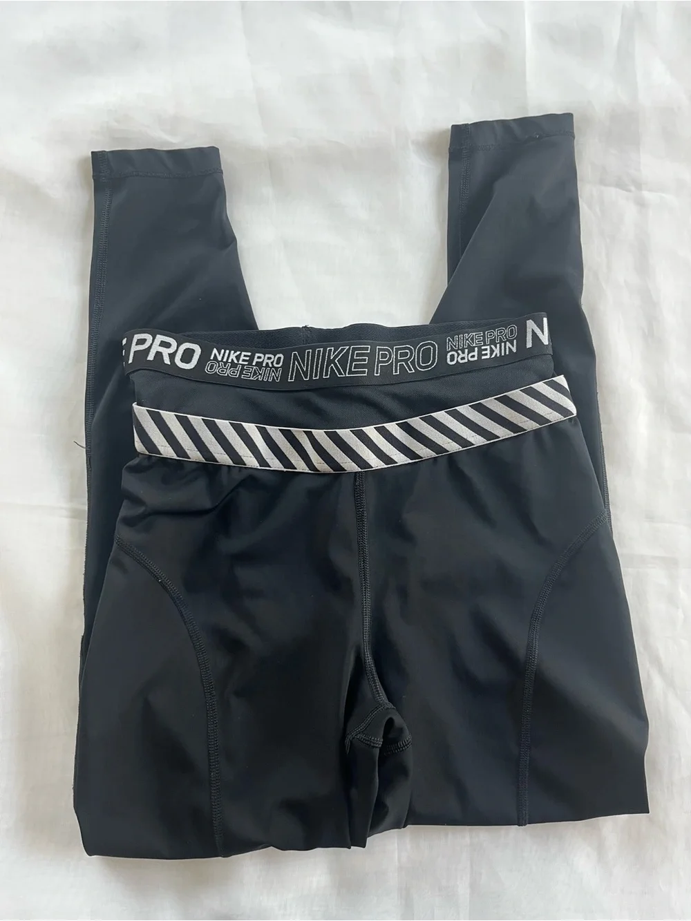 Women’s Nike Pro Leggings